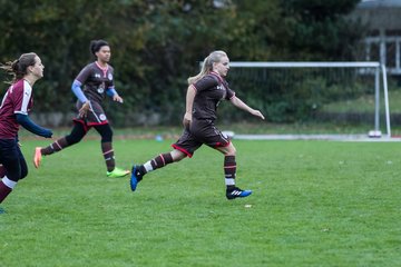 Bild 34 - C-Juniorinnen Halstenbek-Rellingen - St.Pauli : Ergebnis: 0:5